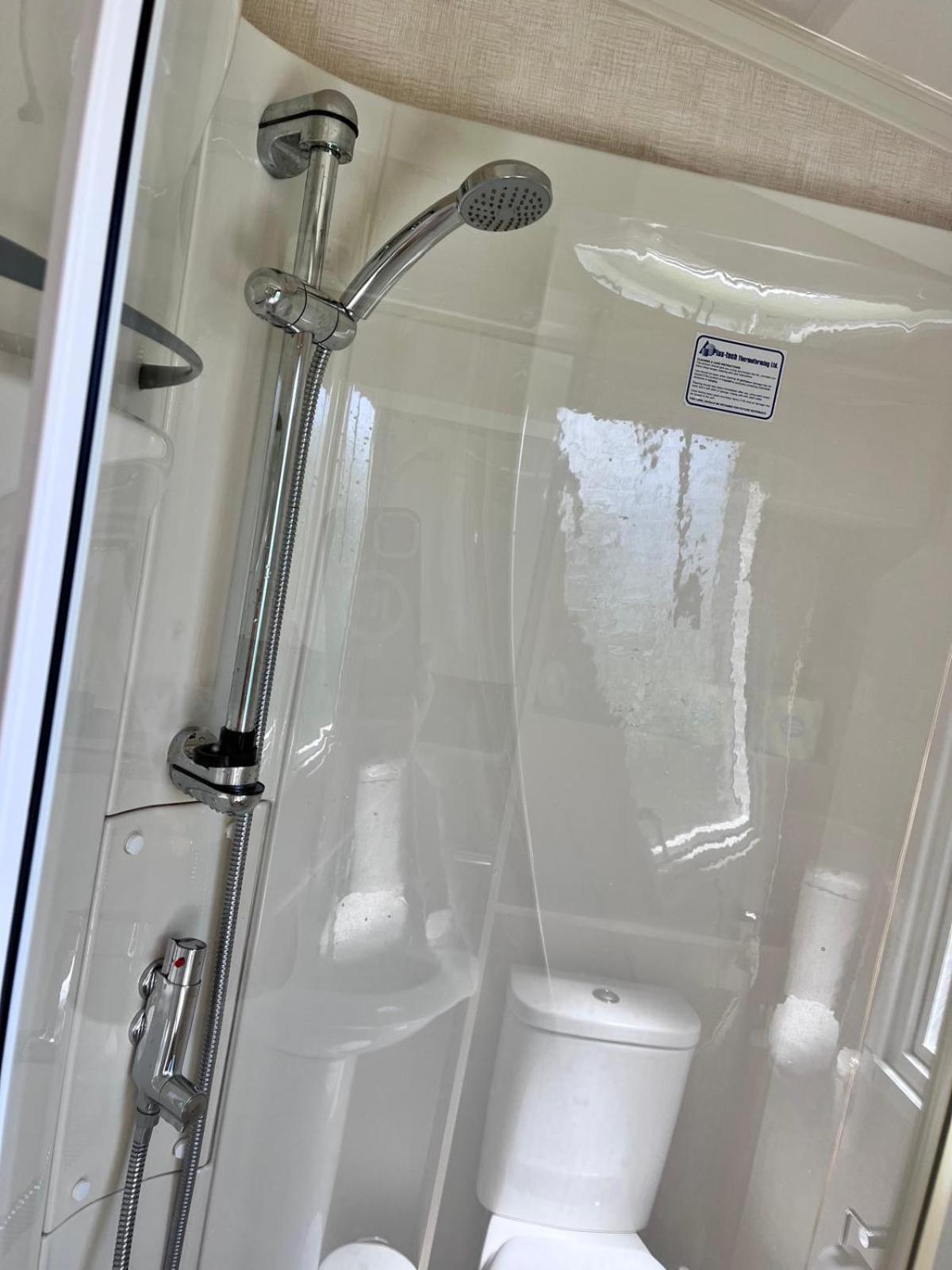 Van Number 123 Beautiful Caravan Sleeps 4 Aberystwyth Eksteriør billede