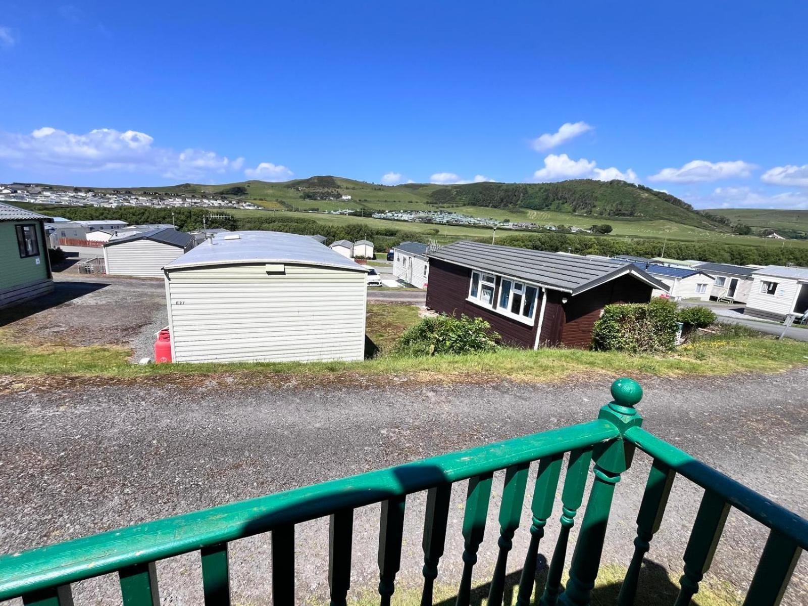 Van Number 123 Beautiful Caravan Sleeps 4 Aberystwyth Eksteriør billede